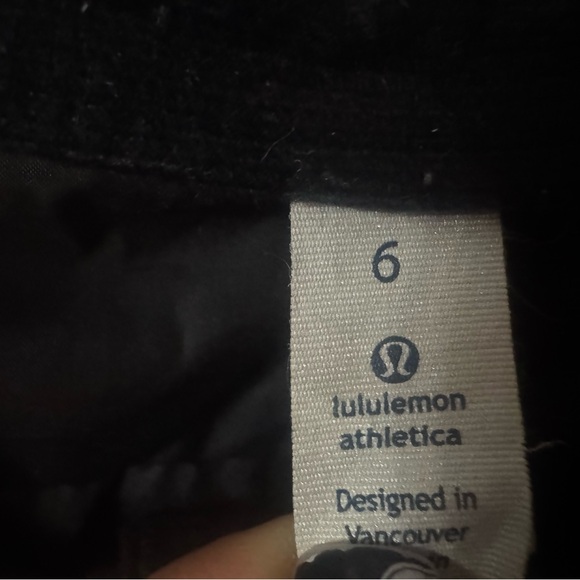 Lululemon jacket - Picture 4 of 4